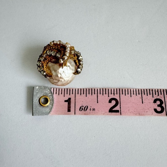 Miriam Haskell Clip Earrings Baroque Pearl Celestial Gold Tone 50s Rhinestone - Picture 11 of 12